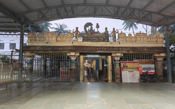 ‘తొలి తిరుపతి’ సందర్శనం