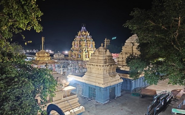 పాదగయ - కుక్కుటేశ్వర స్వామి ఆలయ సందర్శనం